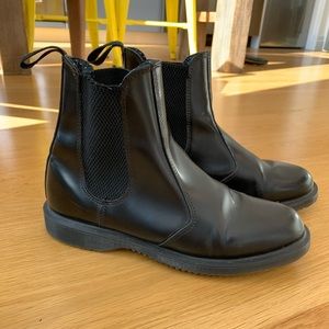 Black Dr. Martens - Size US 8